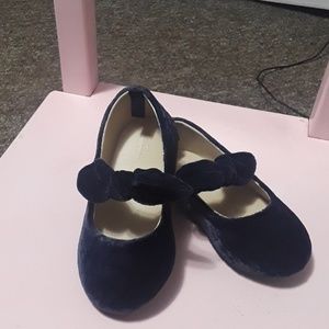 Gymboree Velvet dress shoes with bow
